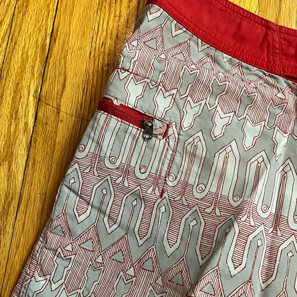 Patagonia Shorts Mens 30 Swim Trunks Aztec Red  11” inseam - Picture 2 of 8